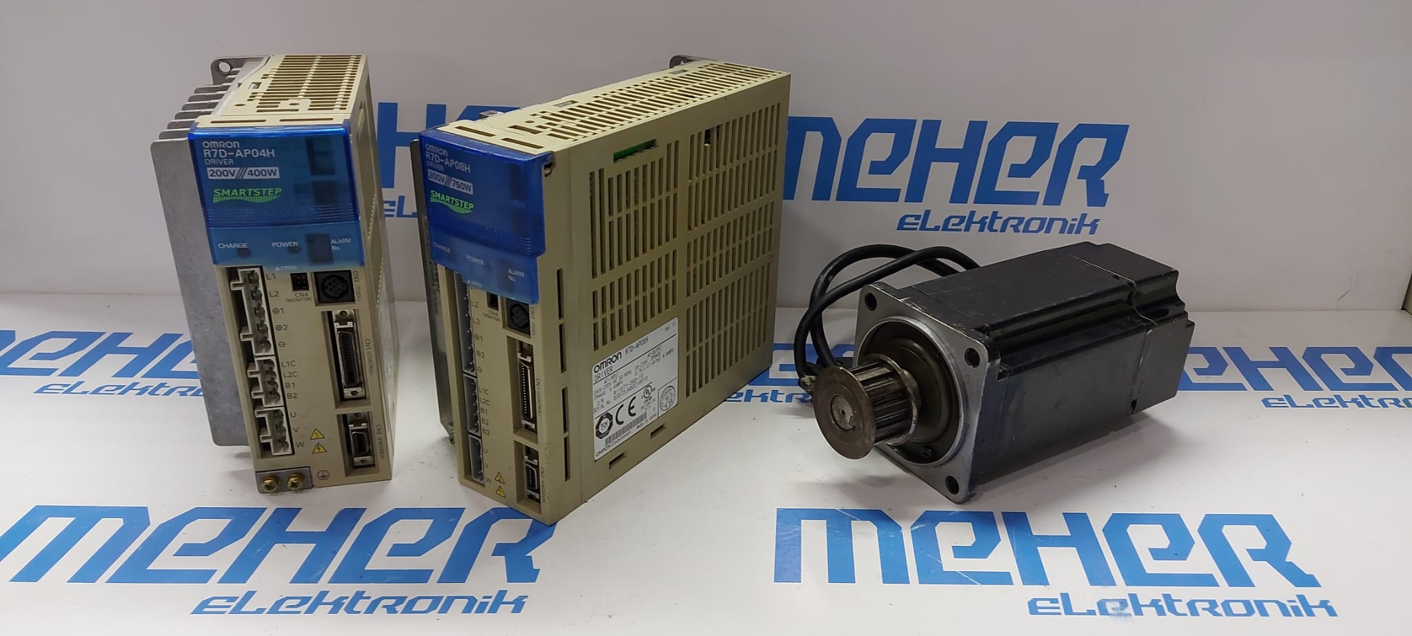 OMRON R88M-UE75030V-S1 SERVO MOTOR 