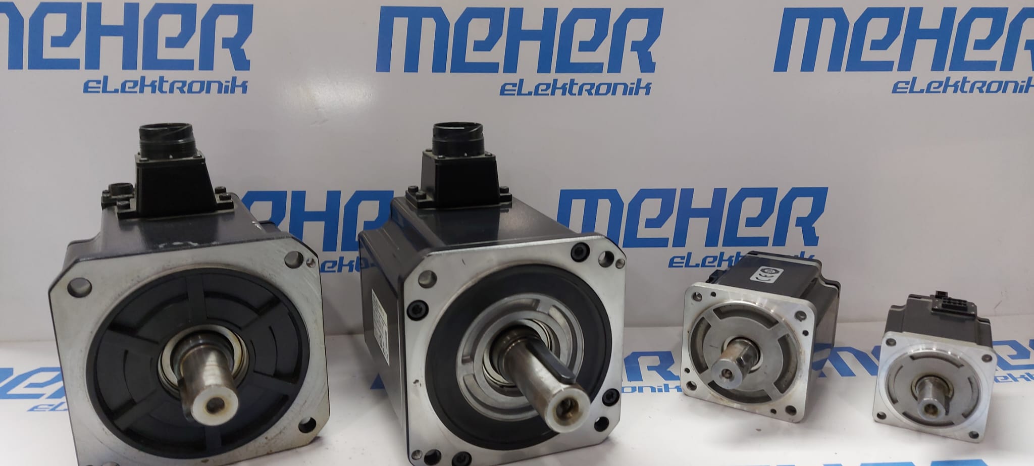 OMRON R88M-1M75030T-S2 SERVO MOTOR 