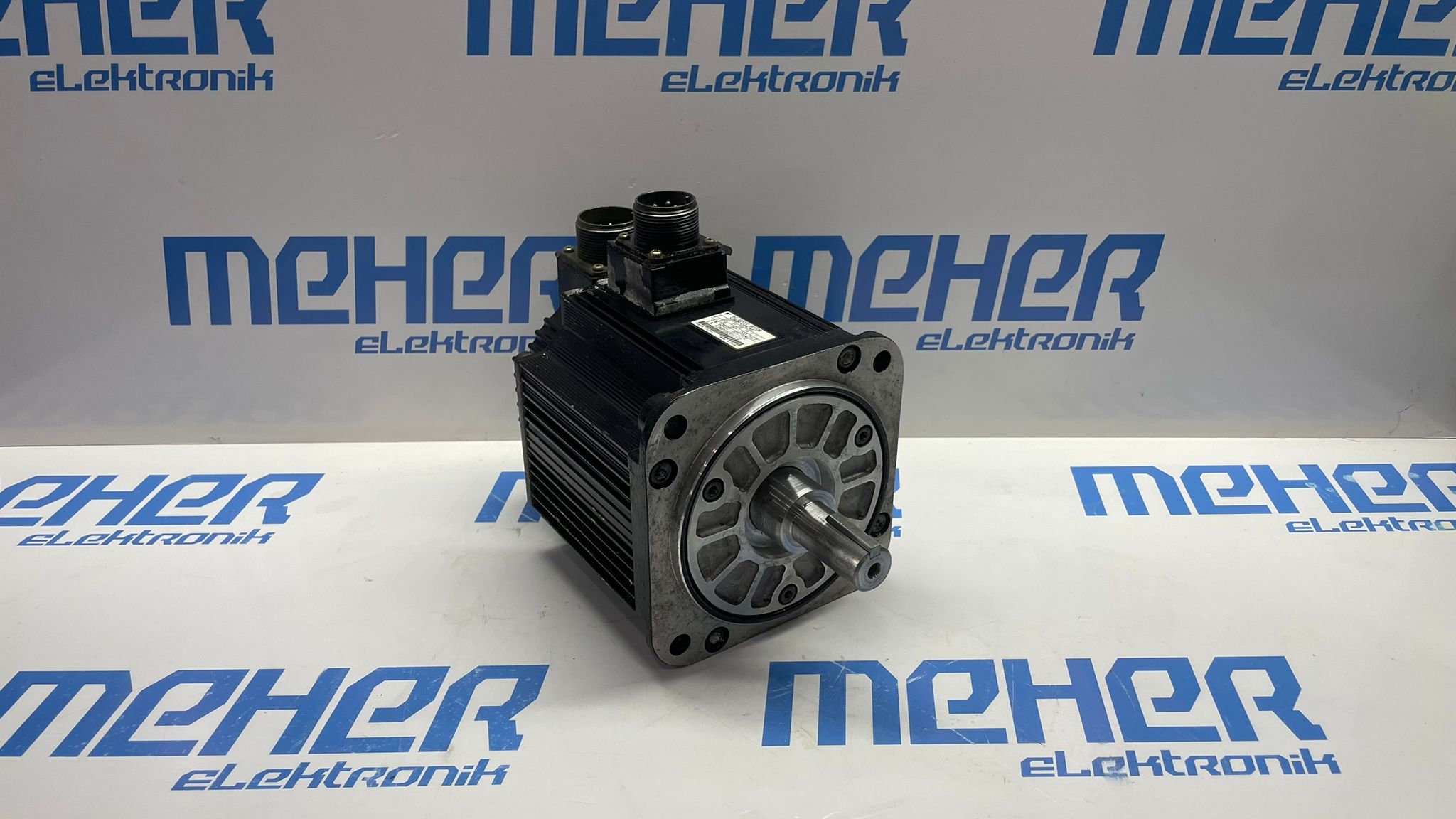 YASKAWA SGMGH-09ACA61 SERVO MOTOR 